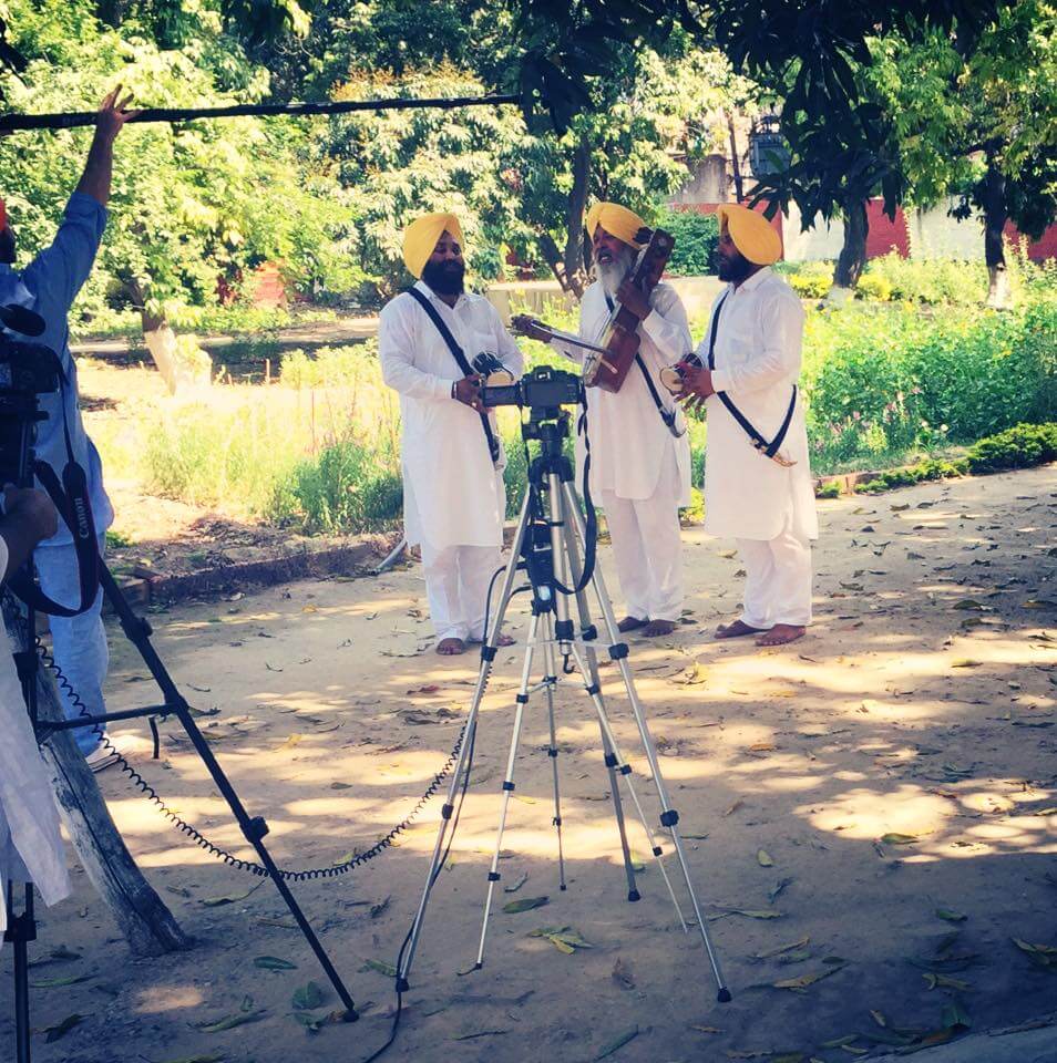 5.-A-Dhadi-jatha-recording-for-the-documentary